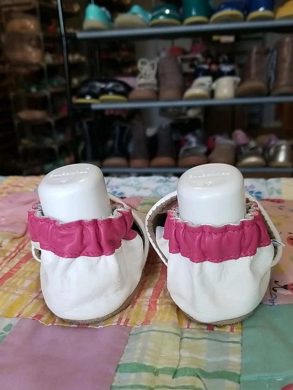 Robeez soft white